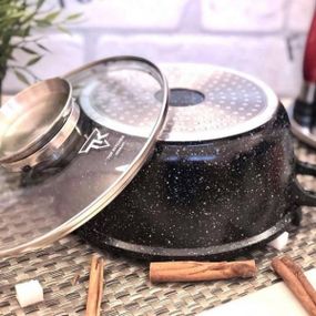 Кастрюля со стеклянной  крышкой и гранитным антипригарным покрытием 4,5л 24см Top Kitchen ТК-00052 Черная