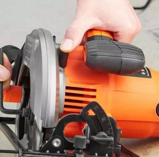 Пила дискова мережева Black&Decker CS1550 | Зображення 1