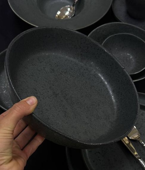 Салатник OLens Шайні-дот 101-0413 24.5х6 см 1900 мл сірий