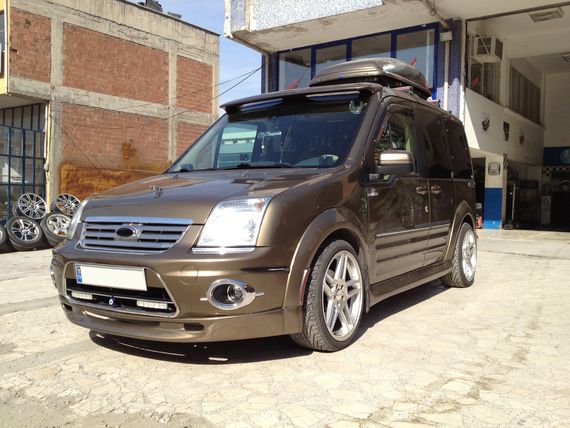 Передняя нижняя юбка (под покраску) для Ford Connect 2010-2013 гг | Зображення 4