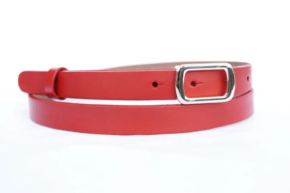 Жіночий вузький шкіряний ремінь червоний