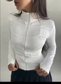 Жіноча спортивна кофта на блискавці та вирізом для пальця колір білий розмір 42/46  SSH684