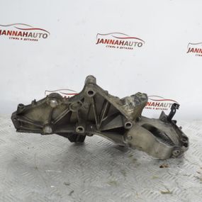 Кронштейн кріплення генератора і кондиціонера 2.2 DCI Renault Espace IV Laguna Рено Еспейс Лагуна 8200123833