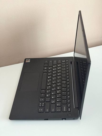 Ультрабук Б-клас Lenovo K14 Gen 1 / 14" (1920x1080) TN / AMD Ryzen 5 5600U (6 (12) ядер по 2.3 - 4.2 GHz) / 16 GB DDR4 / 256 GB SSD / AMD Radeon Vega 7 / WebCam / Windows 11 б/в | Зображення 4
