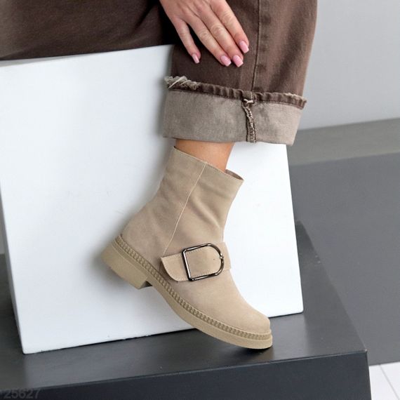 Стильні замшеві черевики з утеплювачем низький хід | Зображення 2