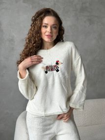 М'яка та ніжна біла піжамка з принтом