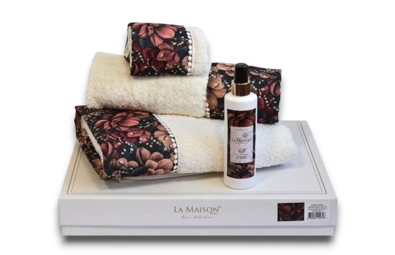 Подарочный набор полотенец La Maison, 3 шт. с ароматом Lucy | Зображення 1