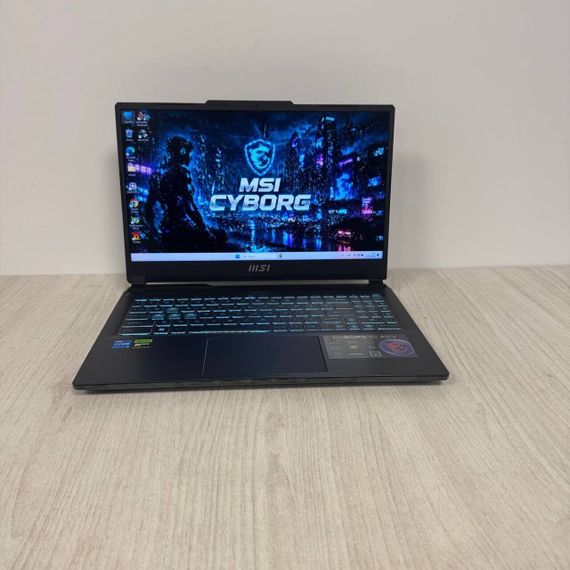 Игровой ноутбук Б-класс MSI Cyborg 15 A12VF / 15.6" (1920x1080) IPS / Intel Core i5-12450H (8 (12) ядер по 3.3 - 4.4 GHz) / 16 GB DDR5 / 512 GB SSD M.2 / nVidia GeForce RTX 4060, 8 GB GDDR6, 128-bit / WebCam б/у | Зображення 1