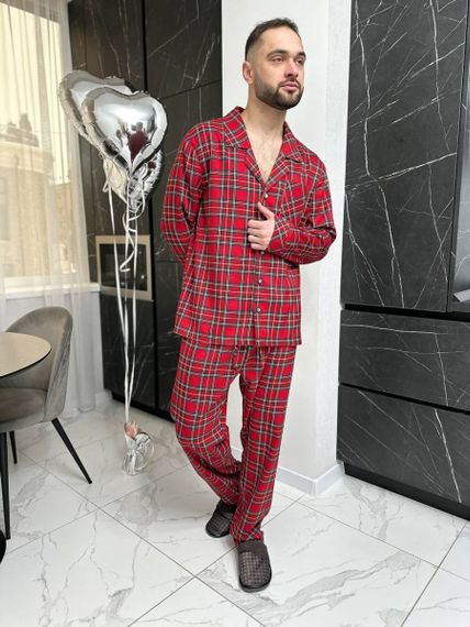 Новорічна чоловіча піжама на ґудзиках в червону клітинку