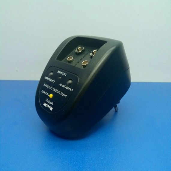 Зарядний пристрій MastAK MW-288