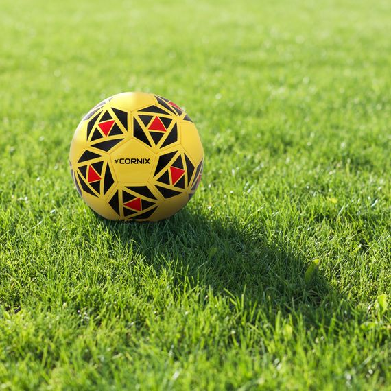 М'яч футбольний Cornix BlazeStrike XR-0375 Size 5 | Зображення 3