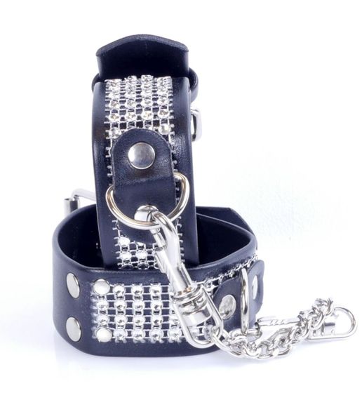 Наручники из искуственной кожи с кристаллами Fetish Boss Series - Handcuffs with cristals Silver, BS3300094 Sex Aura | Зображення 2