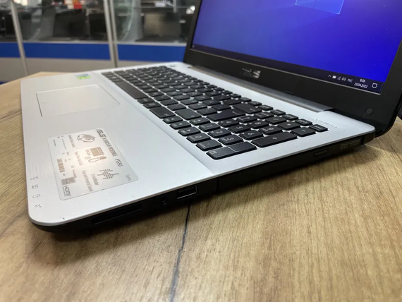Ноутбук Asus F555U 15.6 FHD IPS core i5 6200U/8gb/1Tb/Nvidia 940M-2gb | Зображення 1