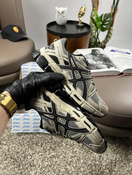 Женские кроссовки ASICS Gel-Kahana 8 W Beige Black топ B3577 37 23.5 см