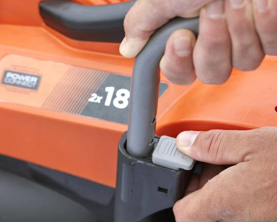 Газонокосилка аккумуляторная BLACK+DECKER BCMW3318L2 | Зображення 2