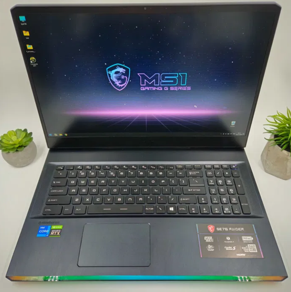 Ноутбук MSI-GE 76 Raider 11UE 17.3"/i7-11800H/16/1000/RTX3060 Б/В | Зображення 1