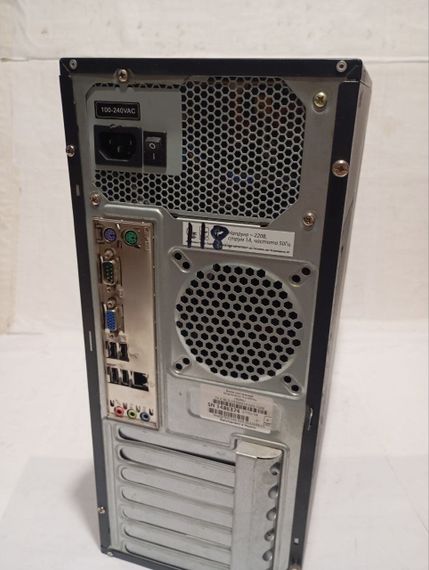 ПК Б-клас GameMax Tower / Intel Core 2 Quad Q8300 (4 ядра по 2.5 GHz) / 8 GB DDR3 / 250 GB HDD / Intel HD GMA X4500 / 400W б/в | Зображення 3