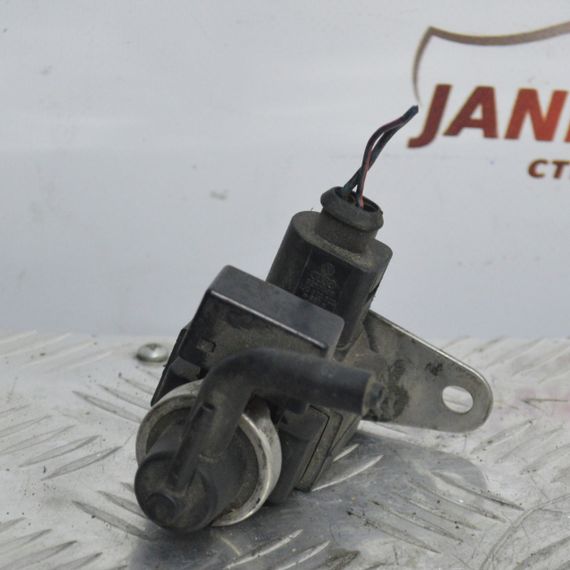 Вакуумний клапан EGR Audi A8 D3 4.0 TDI соленоїдний клапан Ауді а8 057906630A | Зображення 1
