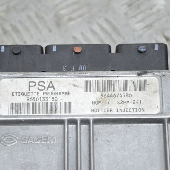 Блок керування двигуном 1.8 16V Citroen C5 2001-2004 Комп'ютер ЕБУ мотора Сітроен ц5 9650133180 84820V02 | Зображення 1