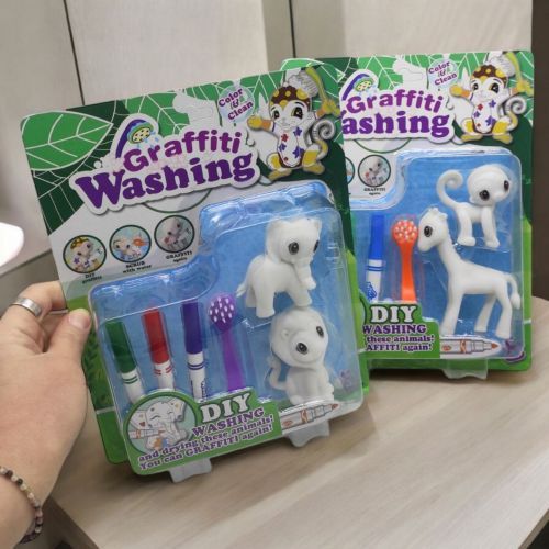 Набір для творчості "Graffiti Washing" (2 флоксові фігурки тварин, 3 кольорові фломастери, щіточка) - Слон і лев | Зображення 1