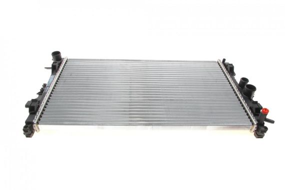 Радіатор охолодження Mercedes Benz Vito W639 03- - +AC  CR 608 000P