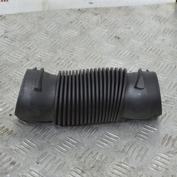 Патрубок повітряного фільтра 1.4 VTI Citroen C4 2004-2011 Труба провід повітря Сітроен ц4 9684577280