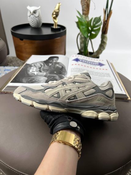 Чоловічі кросівки ASICS Gel-NYC Beige Grey весна / осінь A3497 44 28 | Зображення 6