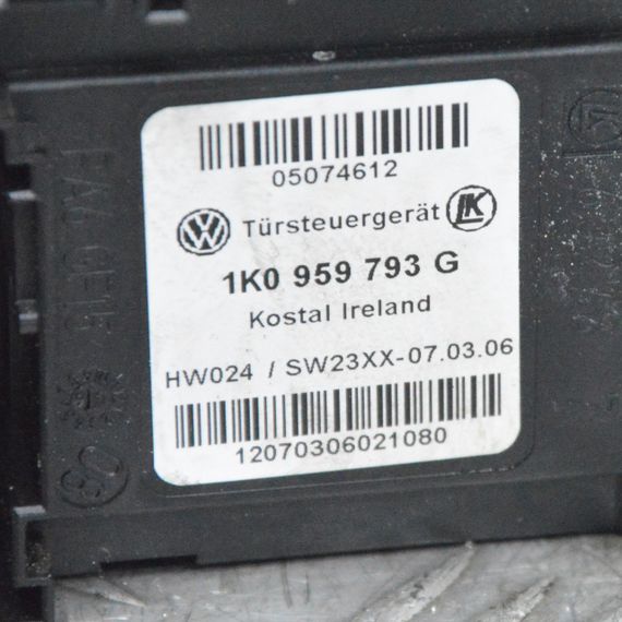 Блок моторчика склопідйомника передній лівий Volkswagen Passat B6 Golf V Touran Фольксваген Гольф 1K0959793G | Зображення 1