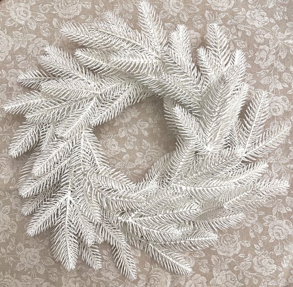 Вінок різдвяний Classic литий d-40 см білий | Зображення 1