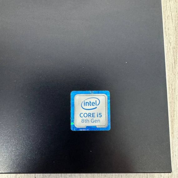 Ультрабук Б-класс Dell Vostro 5471 / 14" (1920x1080) IPS / Intel Core i5-8250U (4 (8) ядра по 1.6 - 3.4 GHz) / 8 GB DDR4 / 240 GB SSD / Intel UHD Graphics 620 / WebCam / Windows 10 б/у | Зображення 3