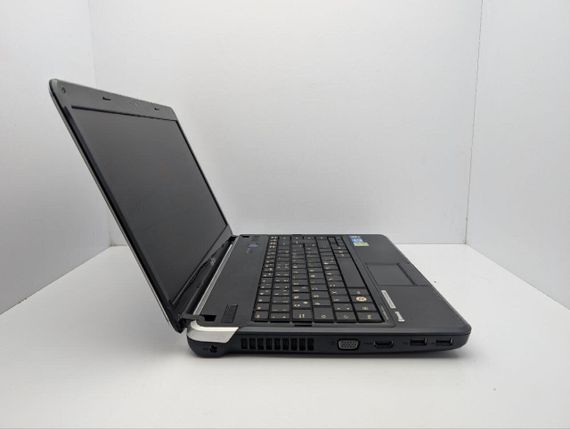 Ноутбук Fujitsu LifeBook LH531 / 14" (1366x768) TN / Intel Core i5-2430M (2 (4) ядра по 2.4 - 3.0 GHz) / 6 GB DDR3 / 500 GB HDD / Intel HD Graphics 3000 / WebCam / DVD-ROM б/у | Зображення 2