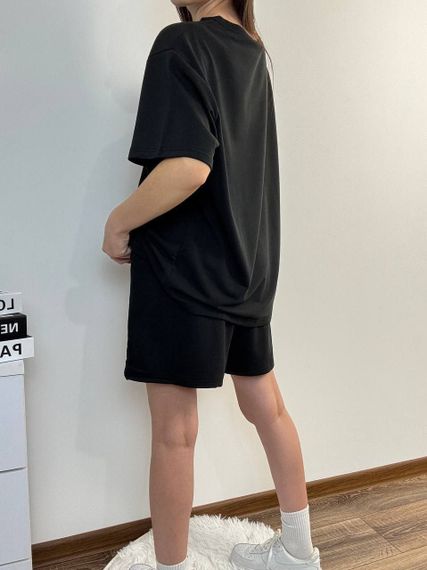 Женский летний костюм оверсайз футболка и шорты SSH668, цвет черный, размер единый 42/46 | Зображення 2