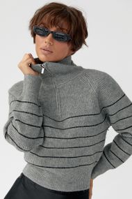Короткий в'язаний светр у смужку із блискавкою на горловині - сірий цвет, ONE SIZE (є розміри)