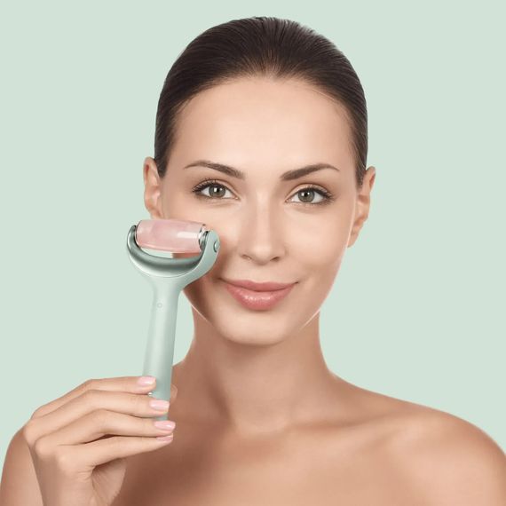 Ролик для голкової мезотерапії обличчя та тіла GESKE MicroNeedle Face&Body Roller 9в1 turquoise, Зелений | Зображення 3