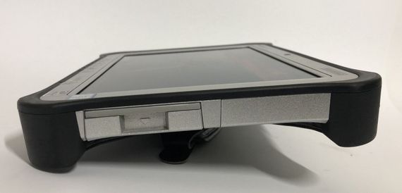 Защищенный планшет Panasonic Toughpad FZ-G1 MK4 / 10.1" (1920x1200) IPS Touch / Intel Core i5-6300U (2 (4) ядра по 2.4 - 3.0 GHz) / 8 GB DDR3 / 128 GB SSD / Intel HD Graphics 520 / WebCam / Win 10 Pro б/у | Зображення 4