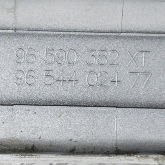 Молдинг дверей передній лівий Citroen C4 Picasso 2006-2013 Накладка передніх лівих дверей Сітроен 96590382XT | Зображення 5