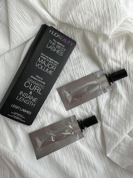 Huda beauty legit lashes major volume and dramatic curl & length mascara - тушь для ресниц