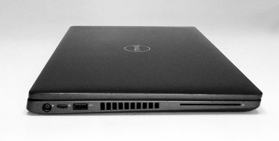 Ультрабук Б-класс Dell Latitude 5400 / 14" (1366x768) TN / Intel Core i5-8365U (4 (8) ядра по 1.6 - 4.1 GHz) / 8 GB DDR4 / 256 GB SSD / Intel UHD Graphics 620 / WebCam б/у | Зображення 6