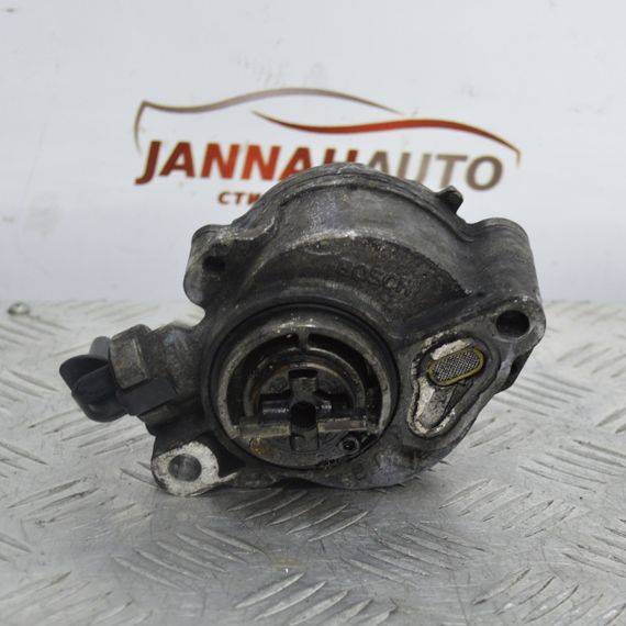Вакуумний насос Ford Focus II 1.6 TDCi Форд Фокус 2 D156-1B D1561B