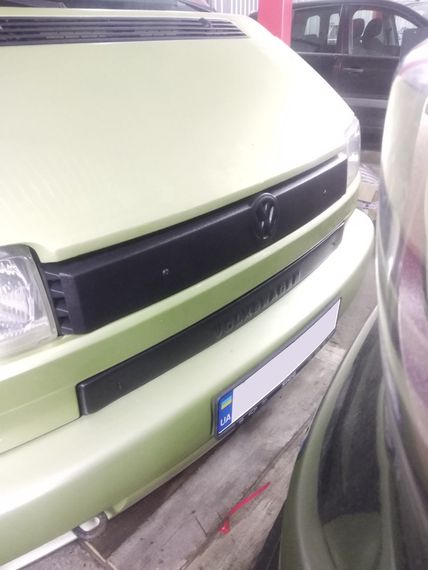 Зимова верхня накладка на решітку Глянсова на пряму морду для Volkswagen T4 Transporter | Зображення 5