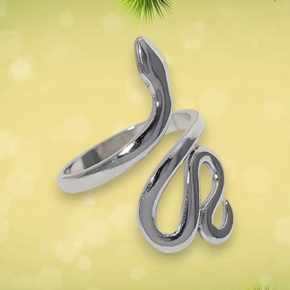 Кольцо змея - домашнего очага и небесного огня - змея символ грядущего года размер регулируемый Серебристая