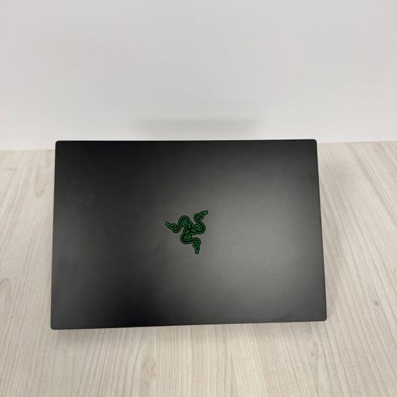 Ноутбук Razer Blade 14 RZ09-0427 14.0 2K IPS 165Hz Ryzen 9 6900HX 16Gb SSD1Tb NVMe RTX3070Ti-8Gb Б/В | Зображення 2