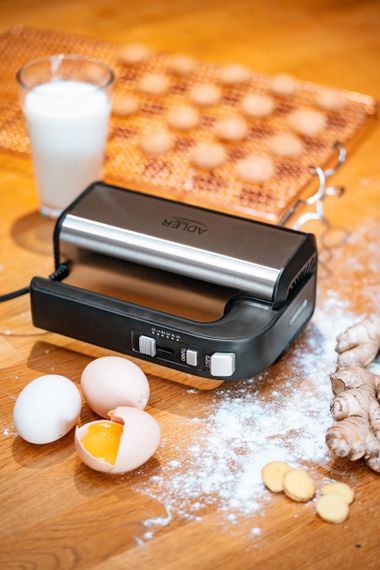 Миксер ручной Adler AD 4225, кухонный миксер 800 Вт, 5 скоростей, Turbo, насадки для теста и крема | Зображення 4