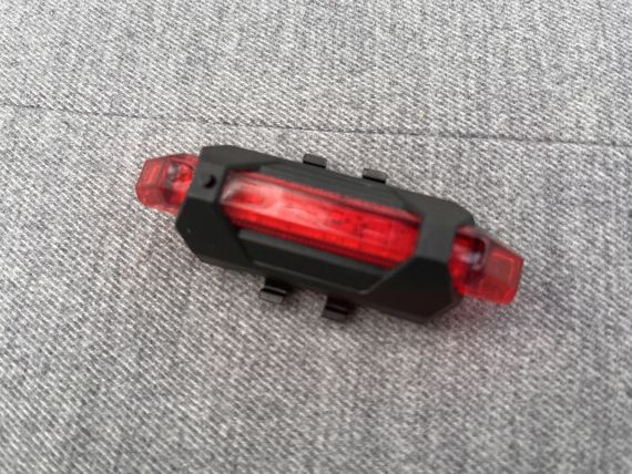 Вело фара передня та задня Bike Light 025 велосипедний акумуляторний ліхтар на велосипед з кріпленням | Зображення 7