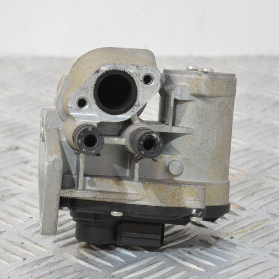 Клапан EGR 1.6 FSI VW Volkswagen Golf V Passat B6 Touran егр Фольксваген Гольф 03C131503B