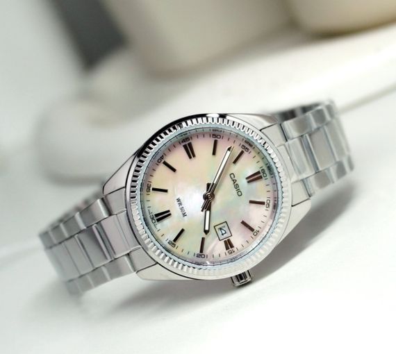 Годинник жіночий Casio LTP-1302DS-4A | Зображення 1