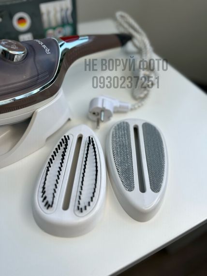 Ручний відпарювач для одягу Rainberg RB-6314 2000 Вт із двома змінними насадками | Зображення 3