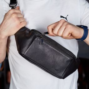 Сумка-бананка мужская стильная из натуральной гладкой кожи черная TD-31848