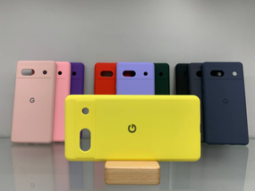 Google Pixel 7A Протиударний чохол з логотипом софт тач жовтий