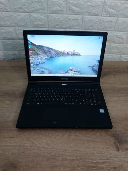 Ноутбук Terra Mobile 1542K / 15.6" (1920x1080) TN / Intel Core i7-7700T (4 (8) ядра по 2.9 - 3.8 GHz) / 8 GB DDR3 / 240 GB SSD M.2 + 320 GB HDD / Intel HD Graphics 630 / WebCam / DVD-ROM / Windows 11 Home б/в | Зображення 1